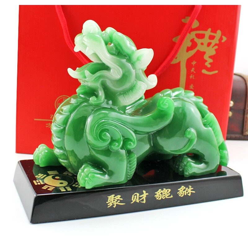 鎮宅納福，招財引貴 仿玉貔貅擺件，家居風水的點睛之筆